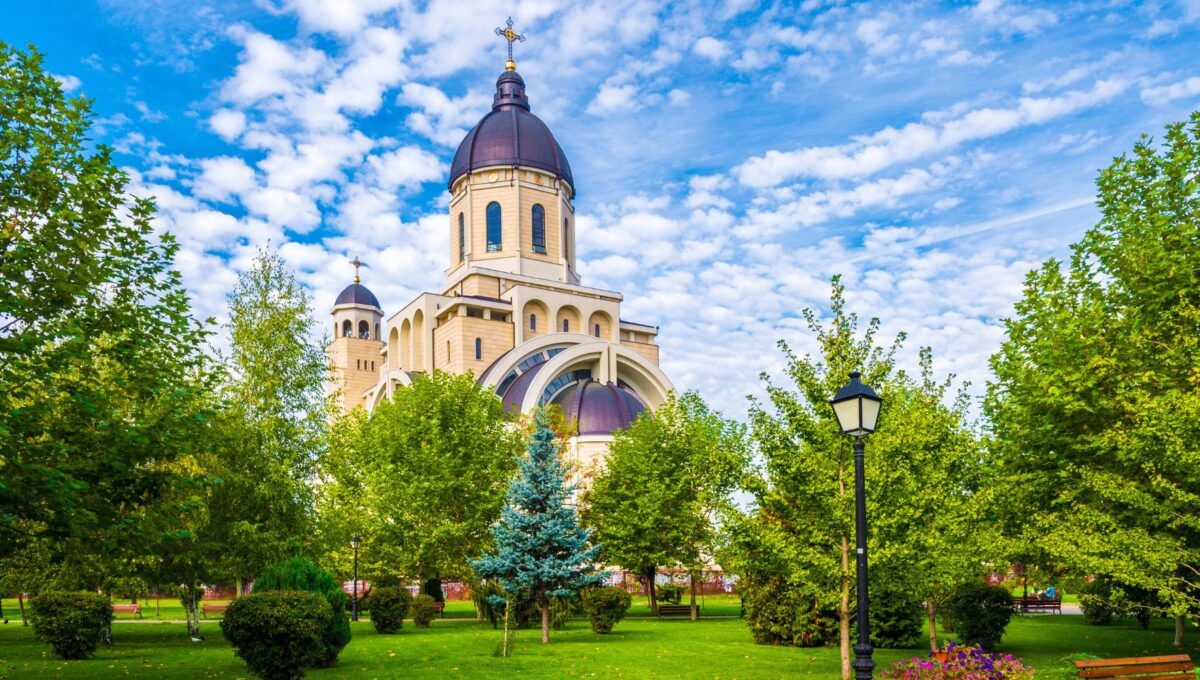 katedra w Bacau, Mołdawia, Rumunia © Shutterstock